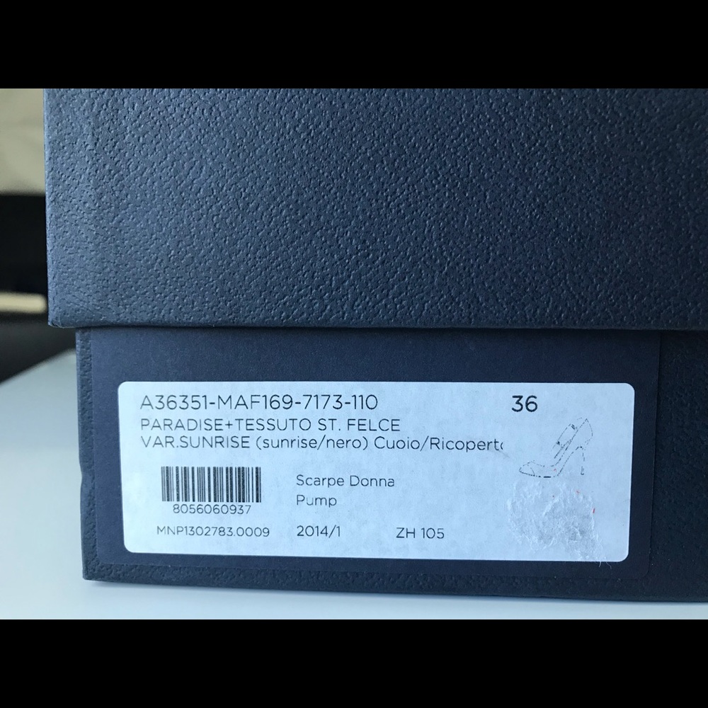 SERGIO ROSSI Godiva Pump. - Picture 8 of 8